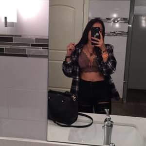 Meet your Posher, Analea